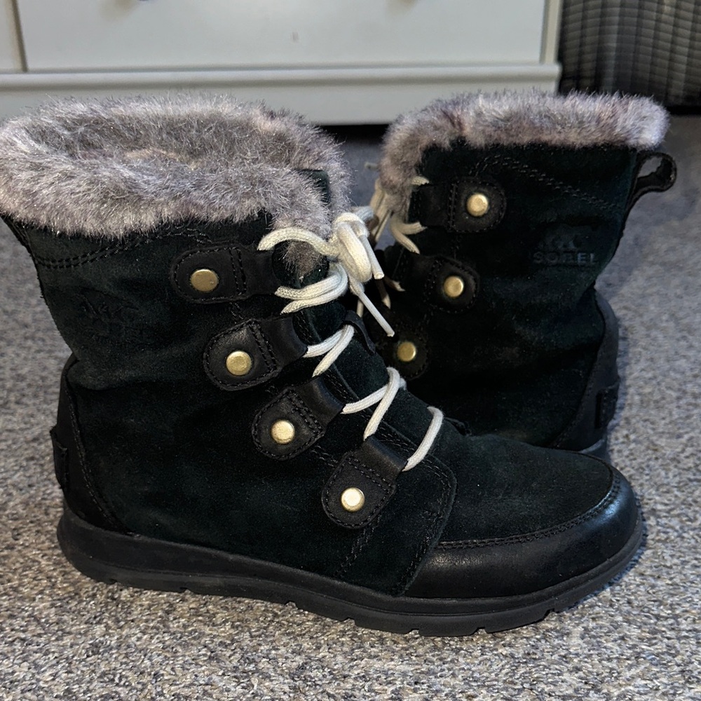 Sorel Black Suede Fur-Lined Boots - Picture 4 of 6